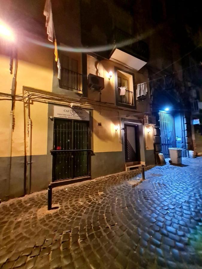 Amore Napoletano Naples Exterior photo